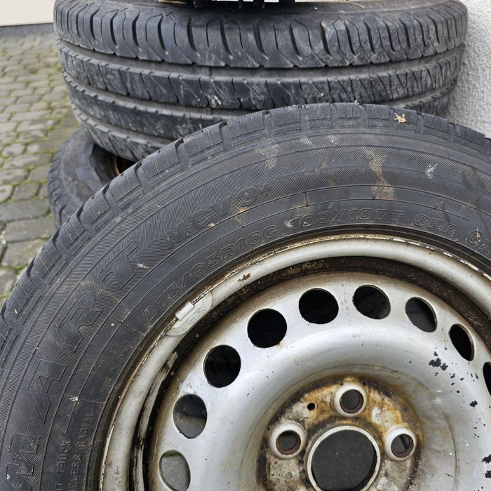Kola vw transporter 215/65R16C