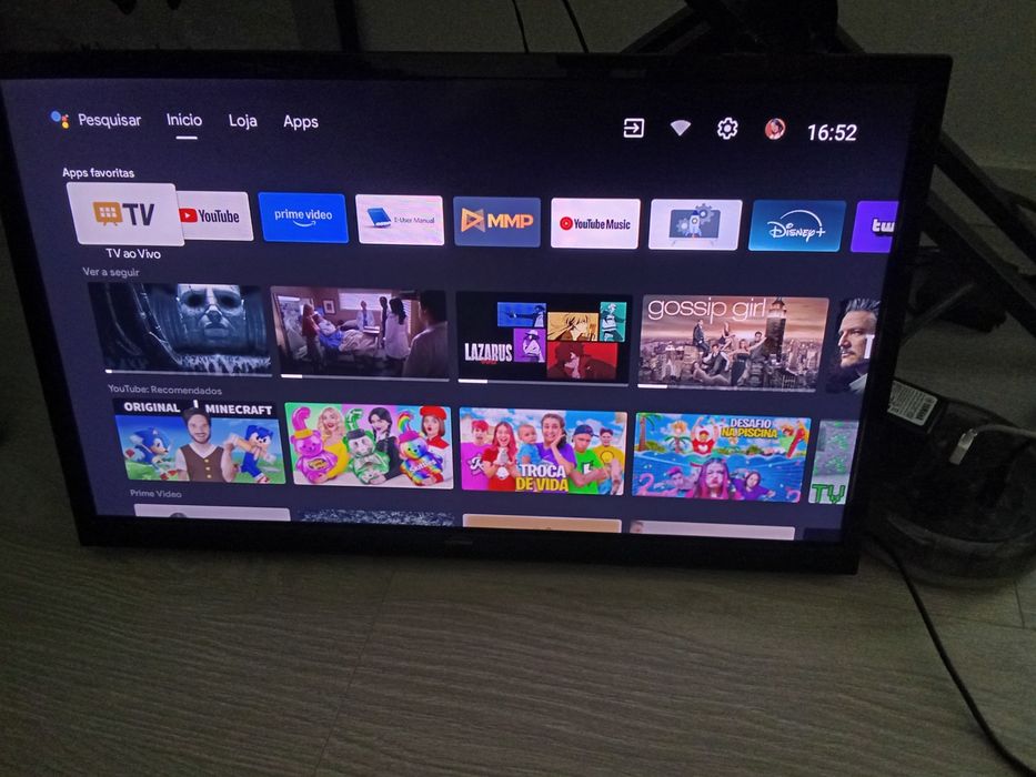 TV electronia 24 polegadas só com suporte de parede