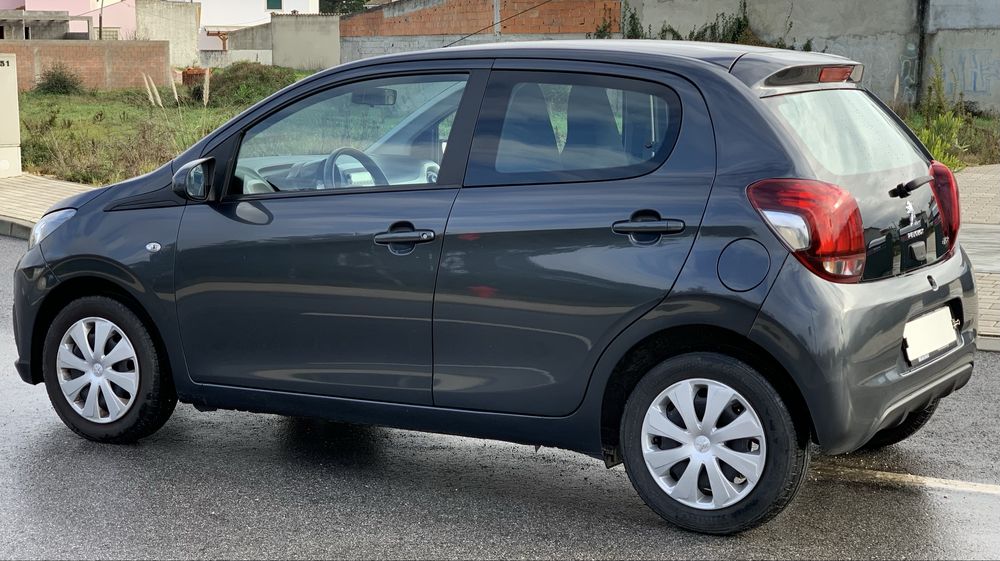 Peugeot 108 // 49 milkms ( motor de corrente/ Toyota) IMPECÁVEL