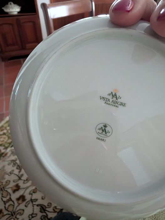 Várias peças da vista alegre
