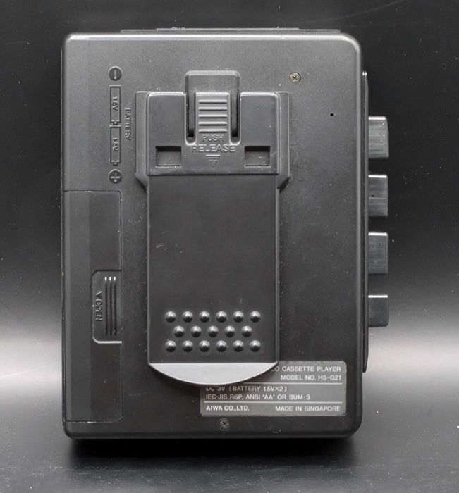 Walkman Aiwa HS-G21 Super Bass - A funcionar 100%. Tem 34 anos.