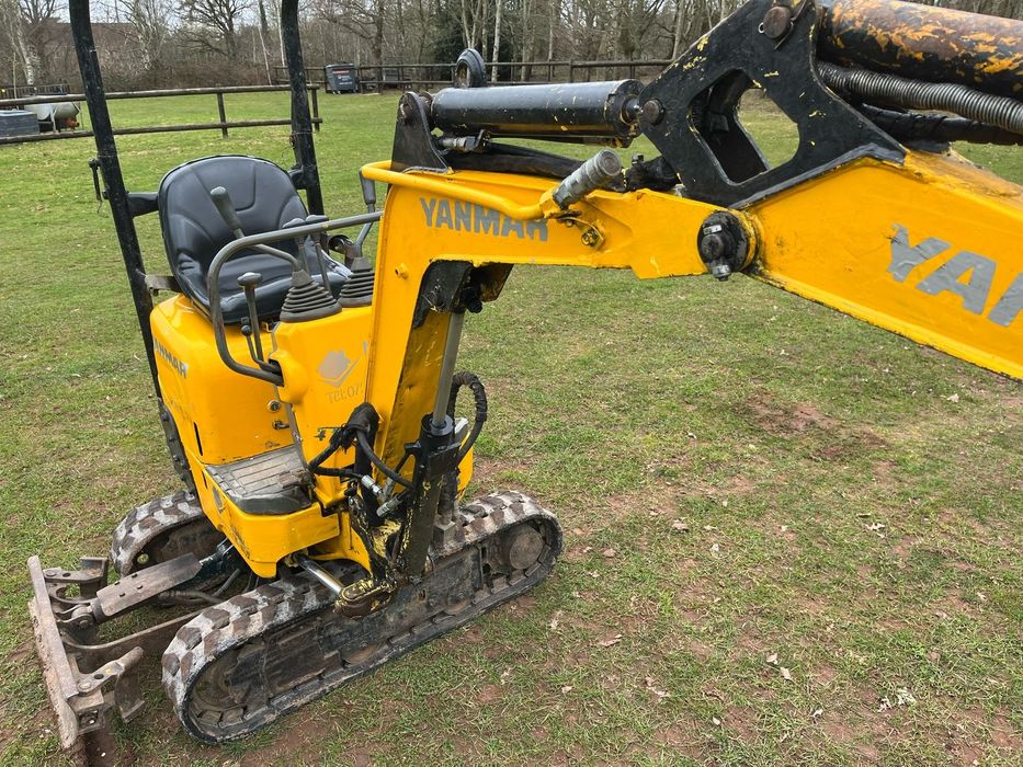 Yanmar SV08 2004рік мініескаватор