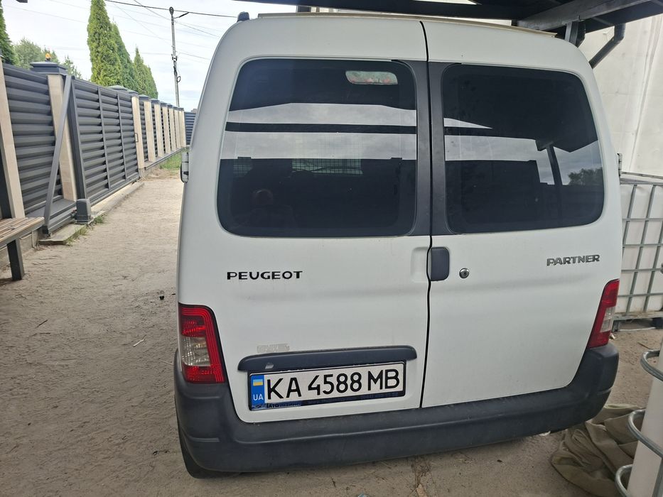 Продам пежо партнер