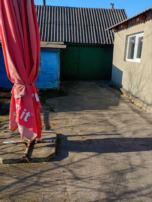 Продається будинок від власника з садом і великим городом
Київська обл