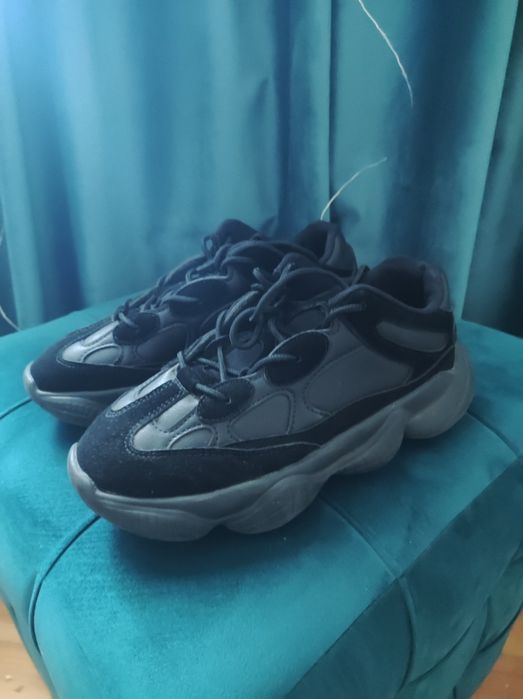 Продам кросівки ізі