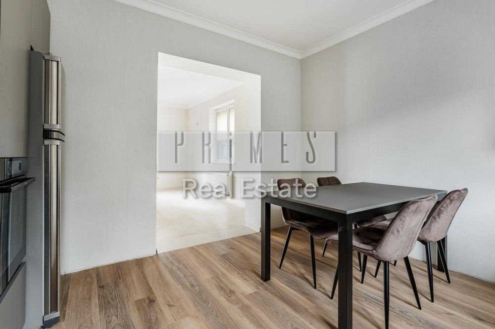 Продаж нового будинку з ремонтом, Осокорки