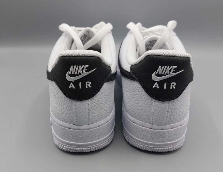 Nike_Air_Force_1_Low_White_and_Black R.45