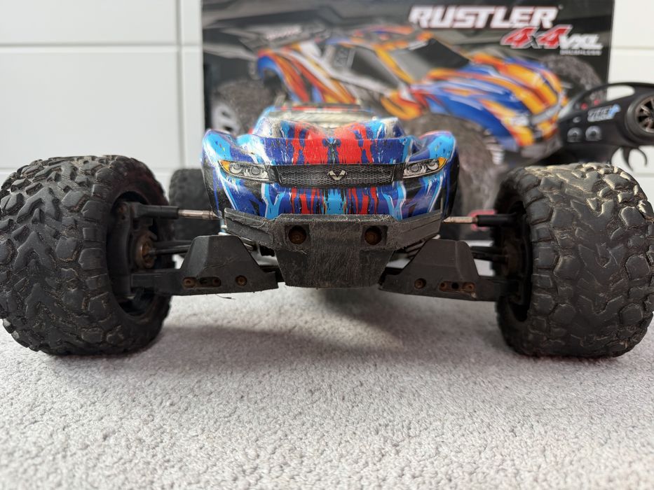Model rc traxxas rustler 4x4 vxl