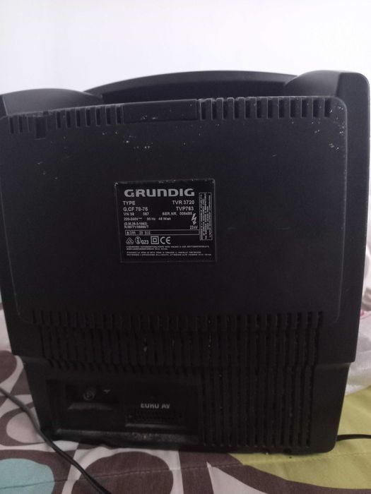 Tv e leitor cassete video vhs grundig (não funciona)