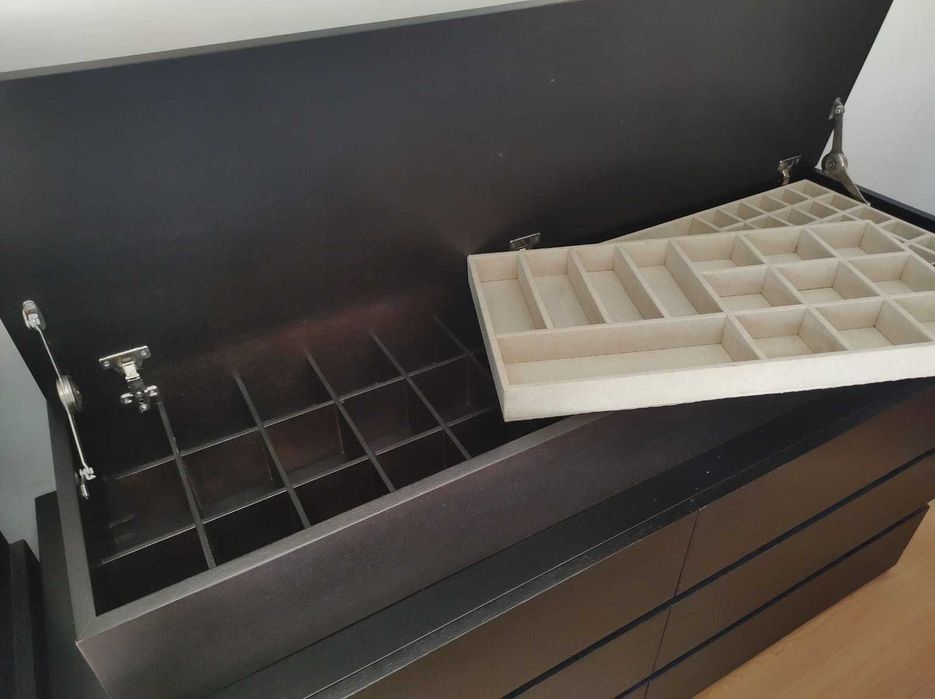 Mobiliário de Quarto/Sala, Bom Estado