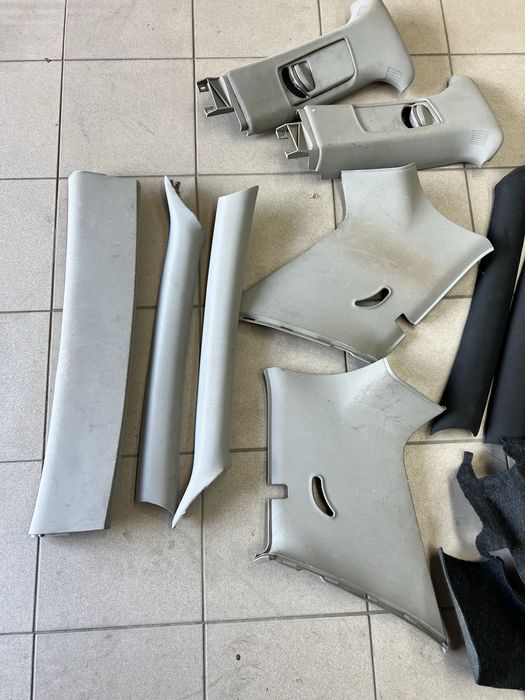 Audi A3 S3 8L elementy podsufitki czarne szare jasne ciemne plastiki wnetrza