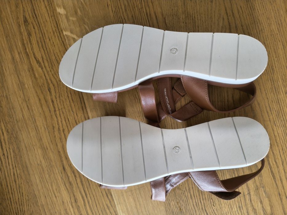 Sandały brązowe skórzane  r.42