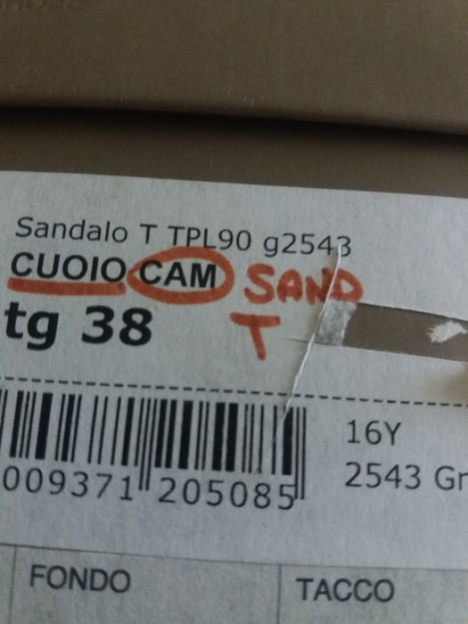 Sandalias grelis 38.preço  original 165 euros