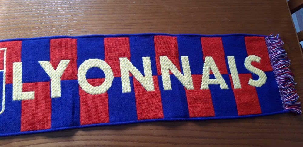 Cachecol Equipa de futebol "Olympique Lyonnais" - NOVO.