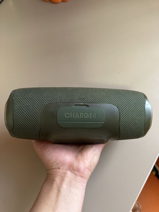 Колонка JBL charge 4