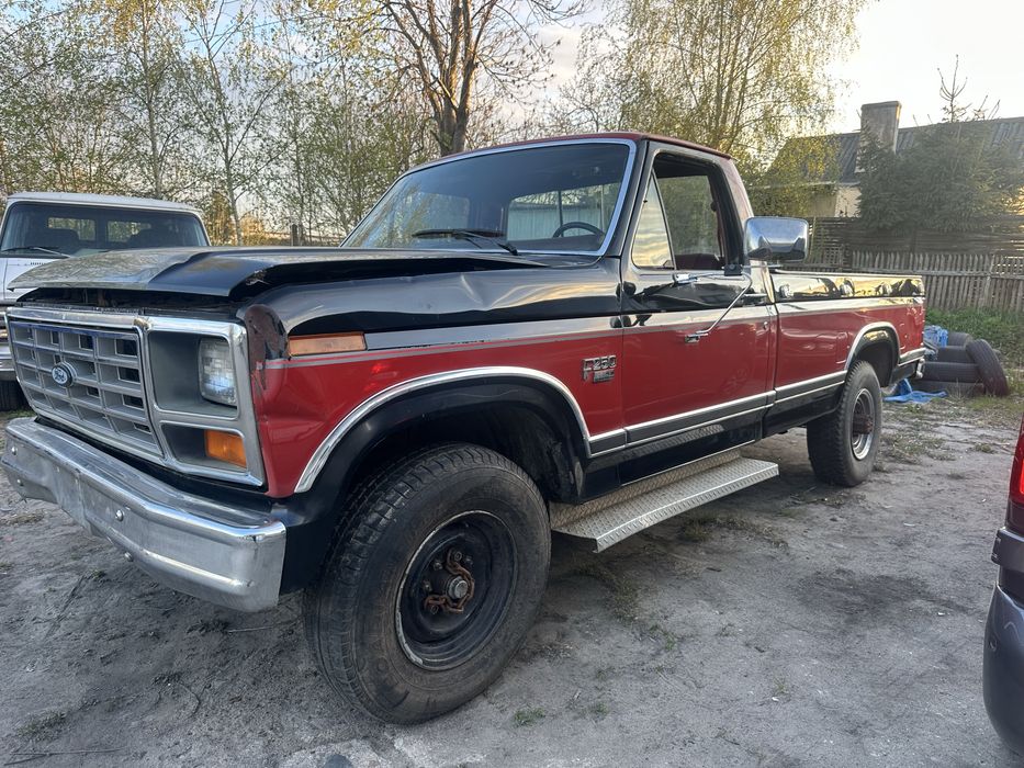 1986 Ford F250 6.9 V8 diesel pickup