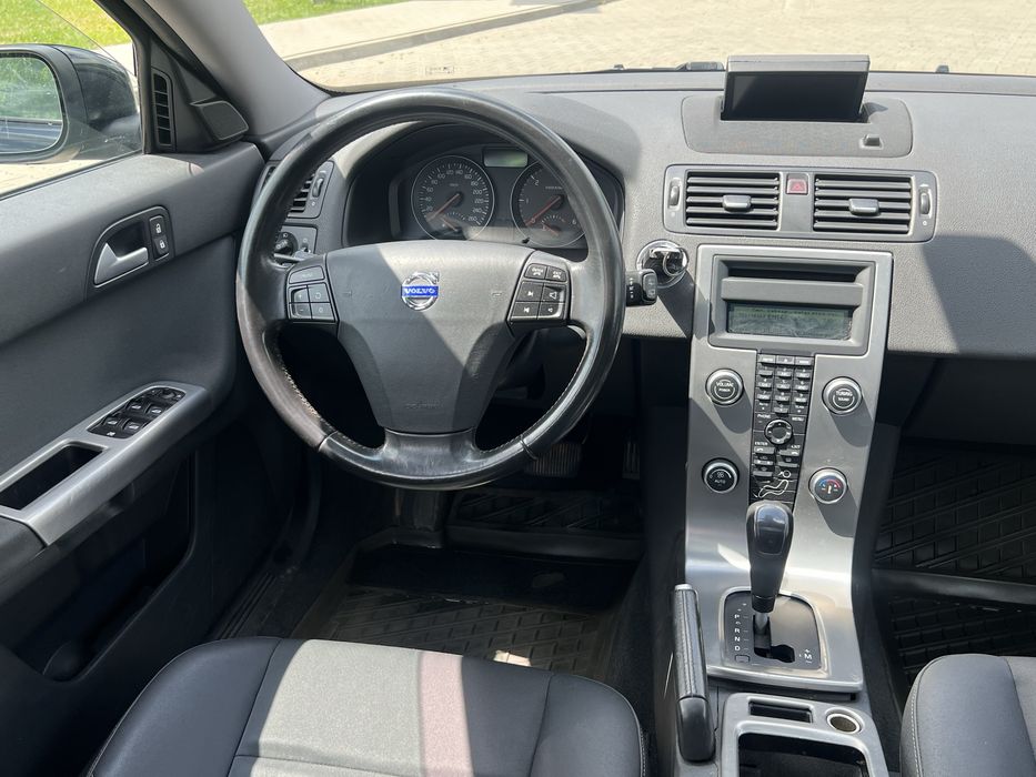 Volvo V50_Poliftowe_2.0d_Automat_Super stan_Alufelgi_
