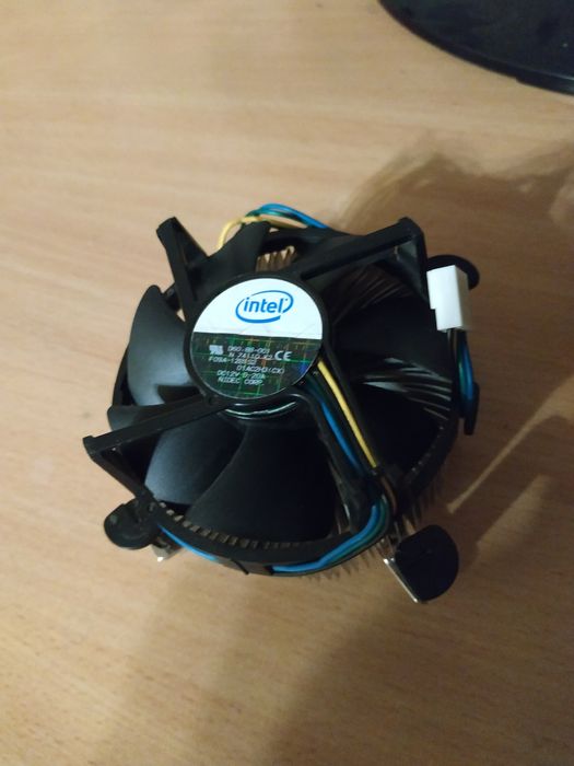 Кулер для процессоров s775 с медным сердечником