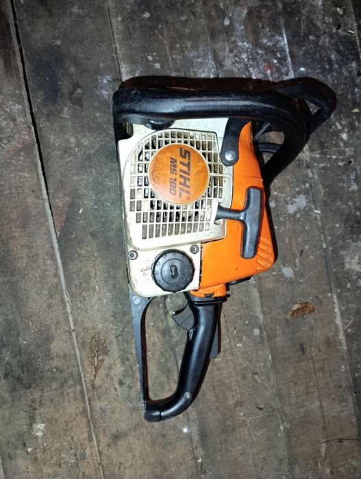 Продам бензопилу Штиль 180