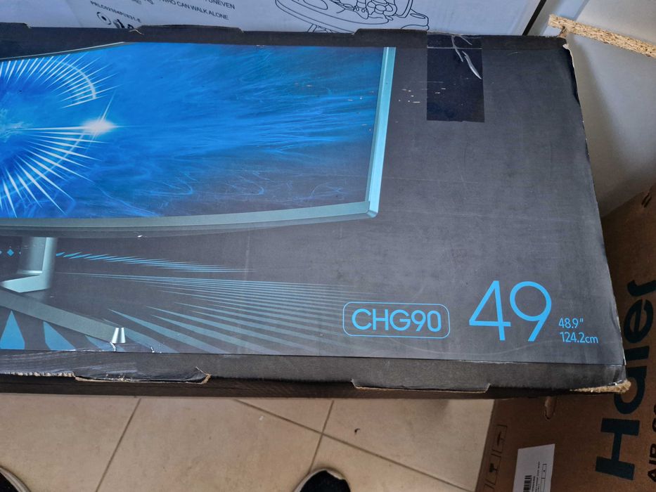 Monitor Gaming Curvo Samsung Odyssey CHG90 Partido