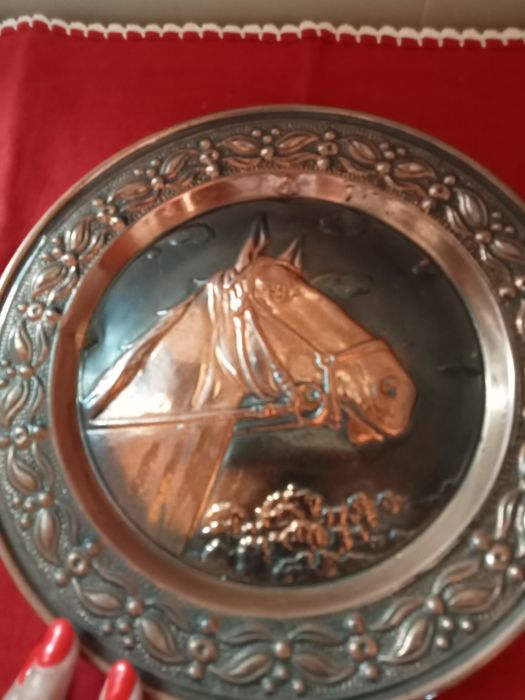 Prato cavalo cobre