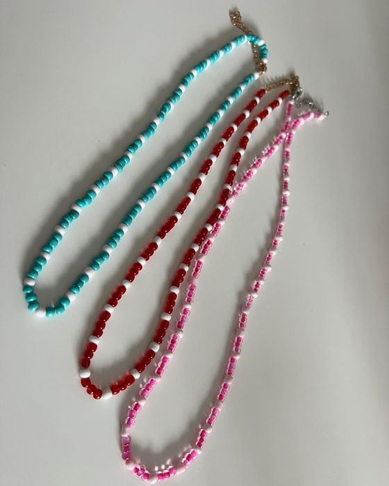 Colar missangas varias cores