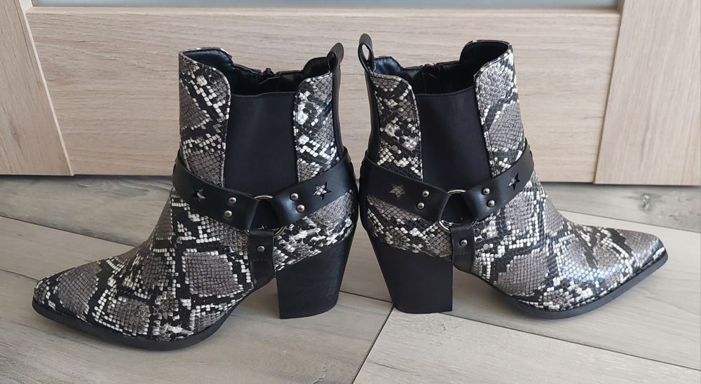 Kowbojki 40 ccc DeeZee