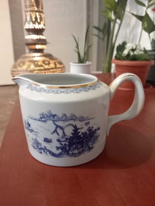 Conjunto de Peças Vista Alegre - Decoração "Pequim" (Azul e Ouro)