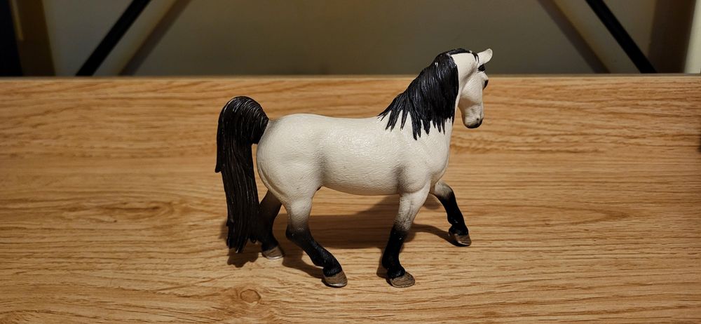 Schleich koń Tennessee Walker ogier figurka model wycofany z 2007 r.