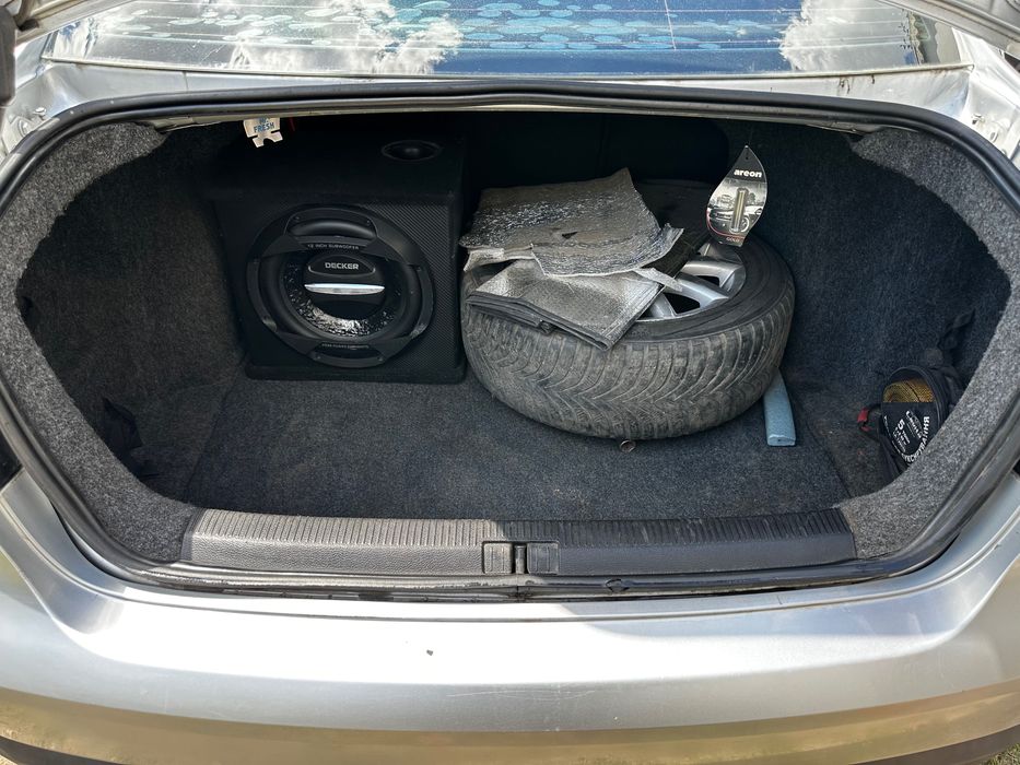 Volkswagen Jetta V