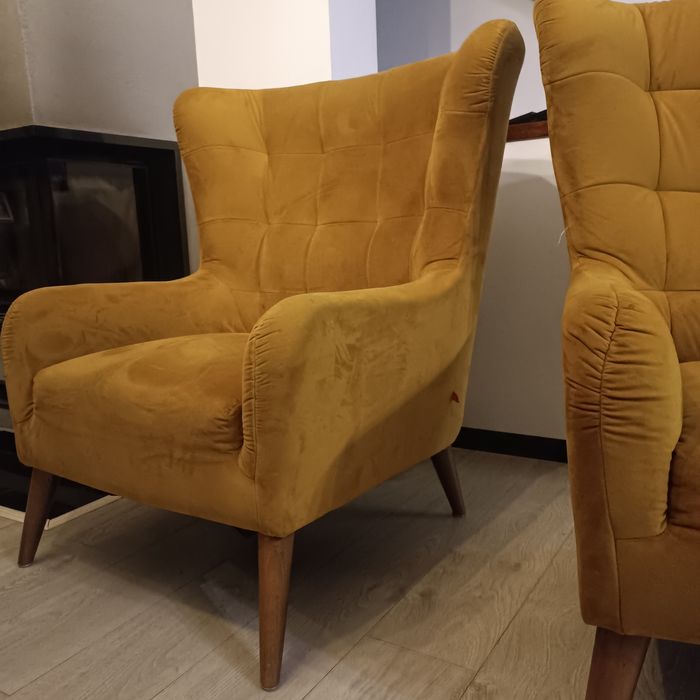 Fotel musztardowy, żółty albo złoty. BRW Casey