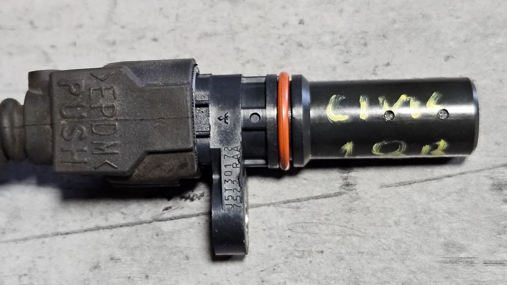 Honda Civic VIII 8 UFO 1.8 i-VTEC 16V czujnik położenia wału J5T30172