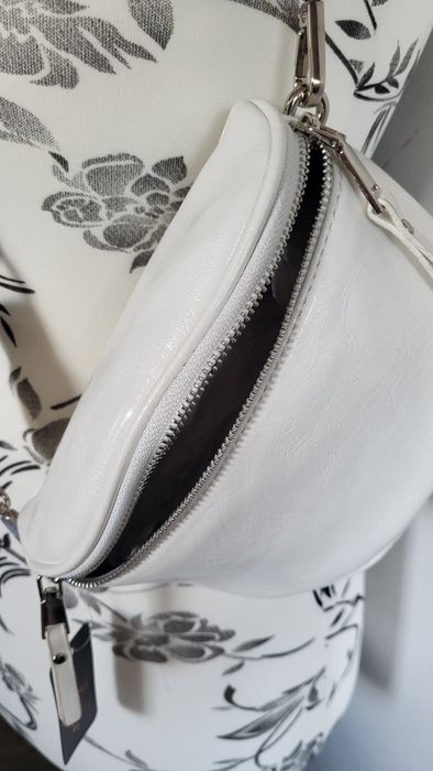 NOWA, Mała, biała, torebka, VERSOLI, nerka, listonoszka, saszetka