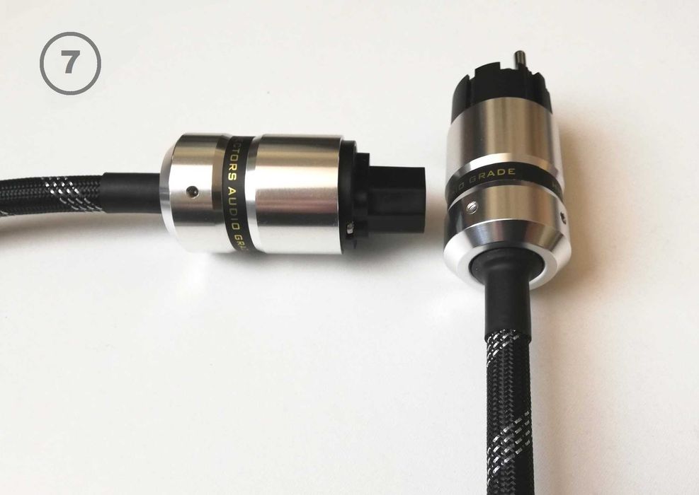 Kabel zasilający HELUKABEL 1,6m - wtyki 037/ Monosaudio/OEM/C7 ósemka