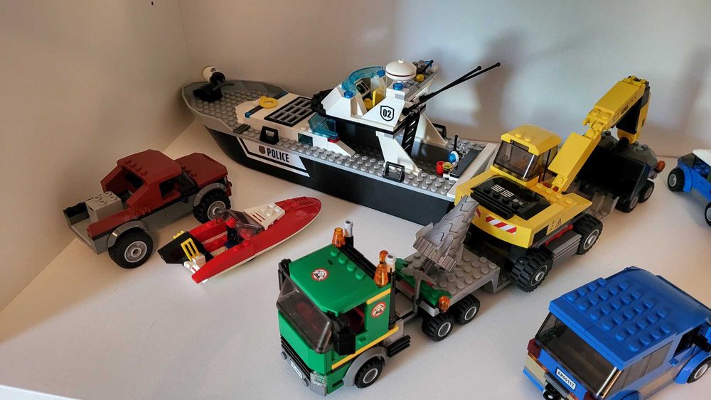 Lego mix różnych pojazdów