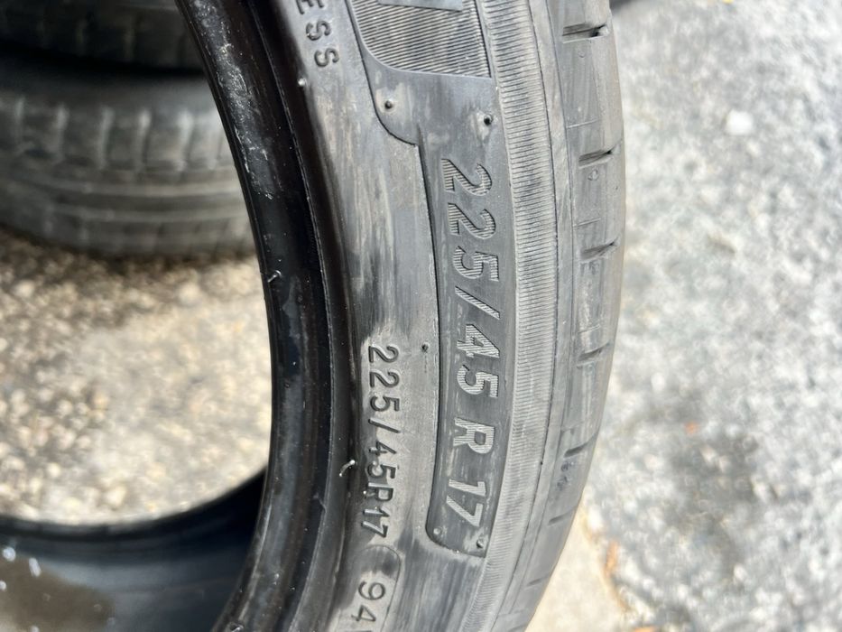 225/45/17 Michelin 2 pneus