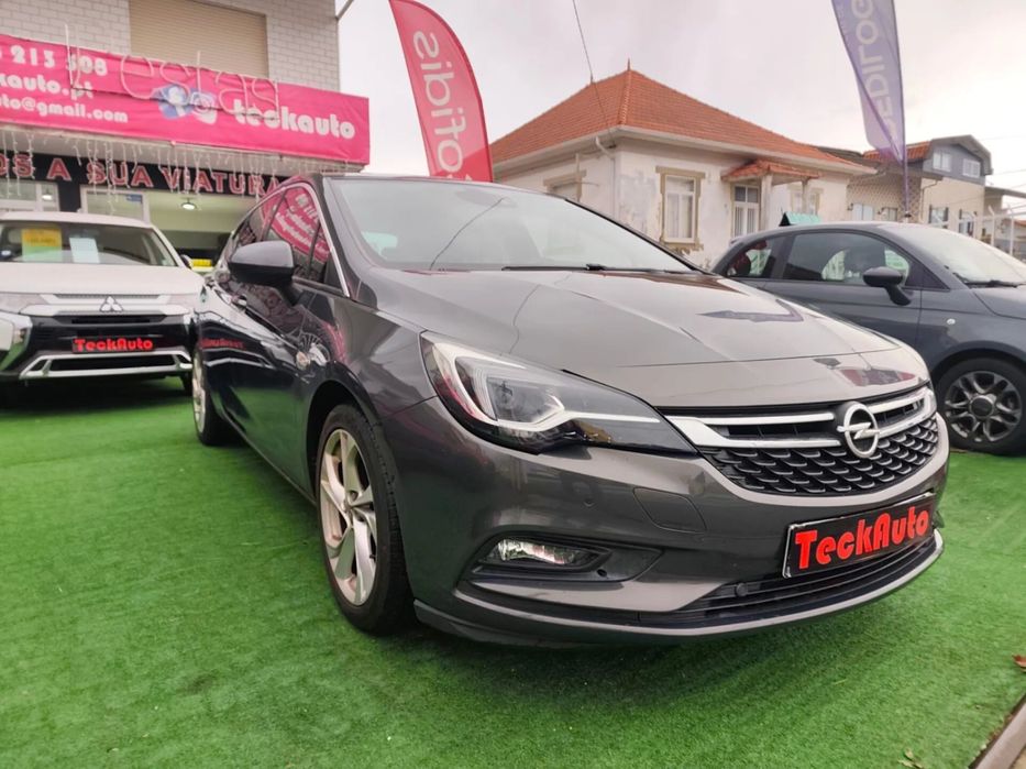 Opel Astra 1.6 CDTi Cosmo Start/Stop