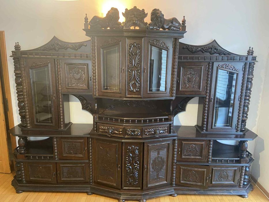 Duży kredens  – styl neorenesans