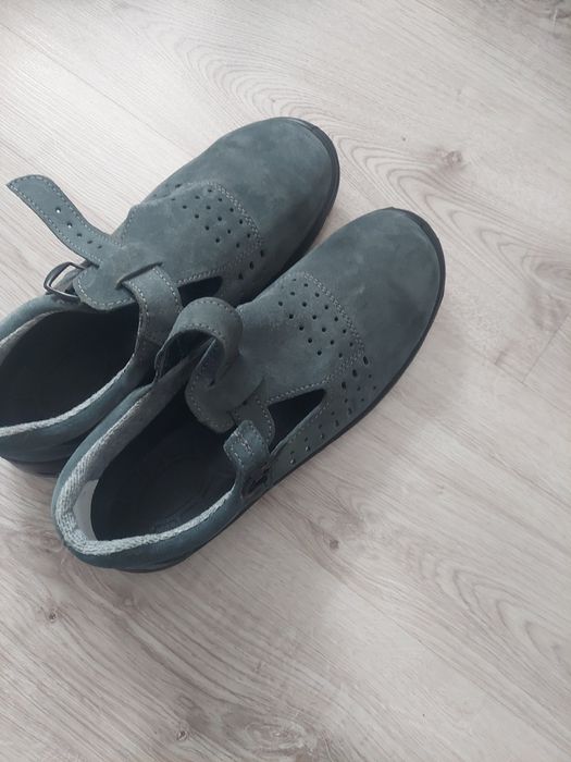 Sprzedam buty robocze