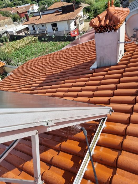 Manutenção e instalação de Painéis solares Térmicos e FOTOVOLTAICOS