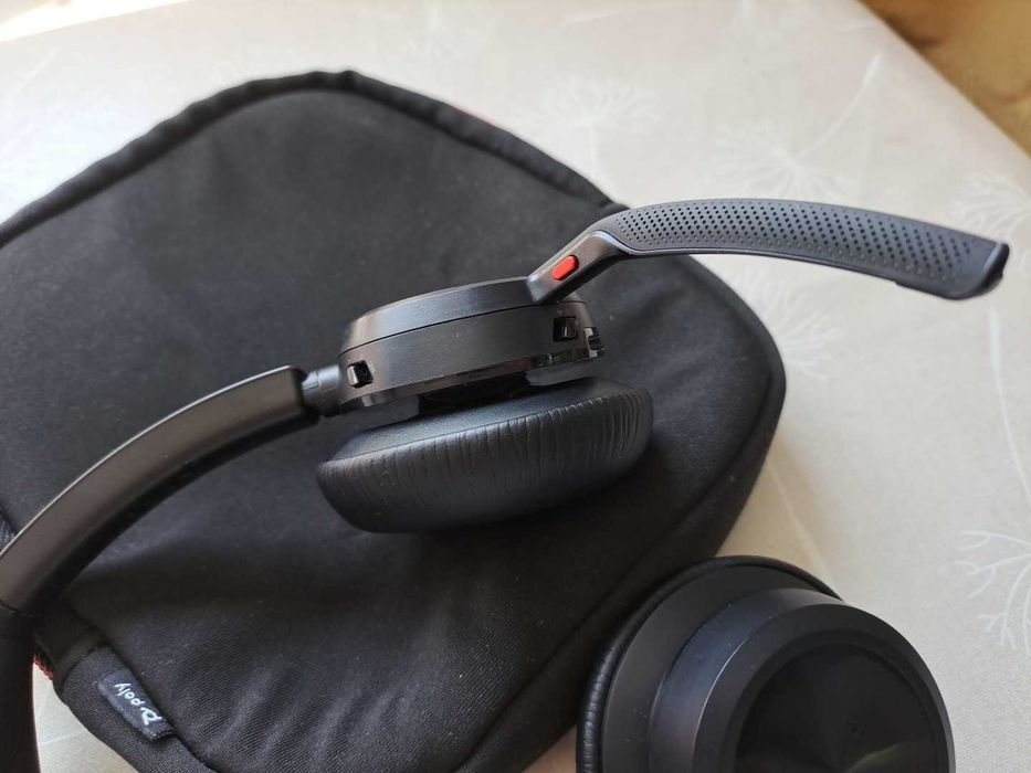 Poly Voyager Focus 2 + Bolsa - Como Novos