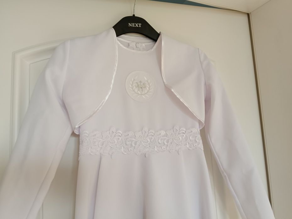 Sukienka komunijna z dodatkami