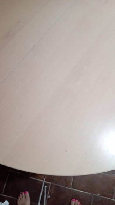 Mesa e Cadeiras em madeira folheada