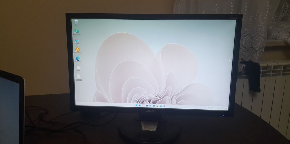 sprzedam monitor pilne