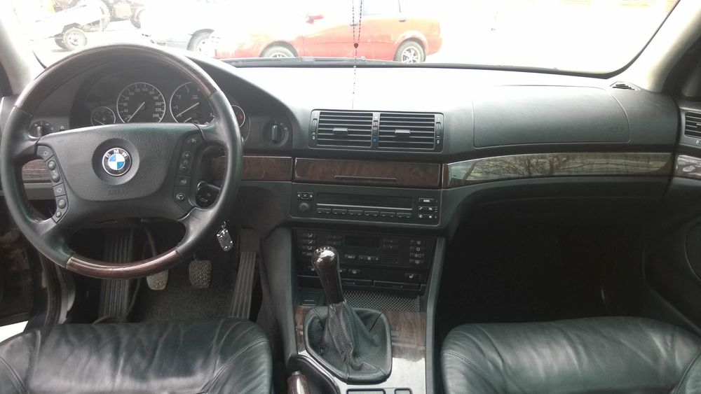 BMW е 39. 525 рестаил. механика. 2002 г.