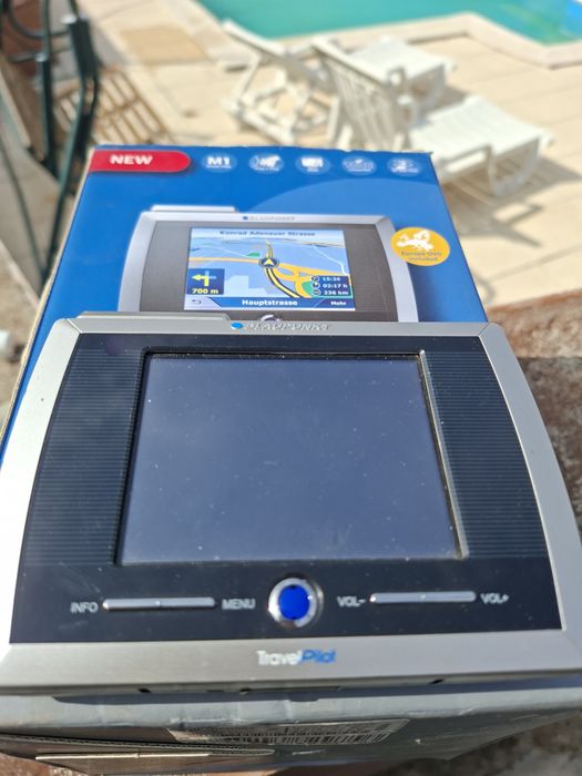 GPS.             LG