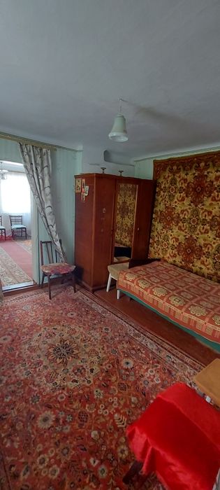 Ліски (ЖДП) за ринком Івушка