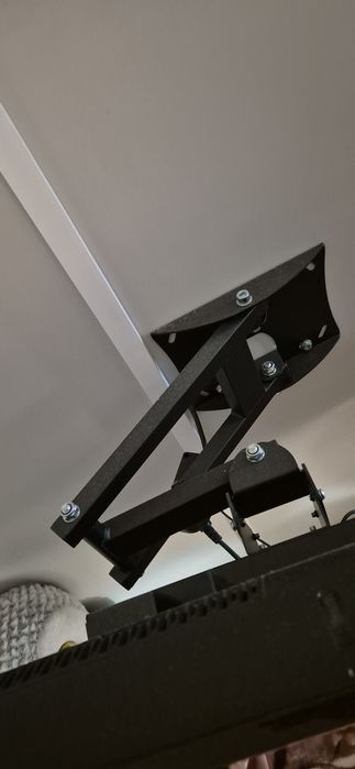 Uchwyt do telewizora nowy solidny