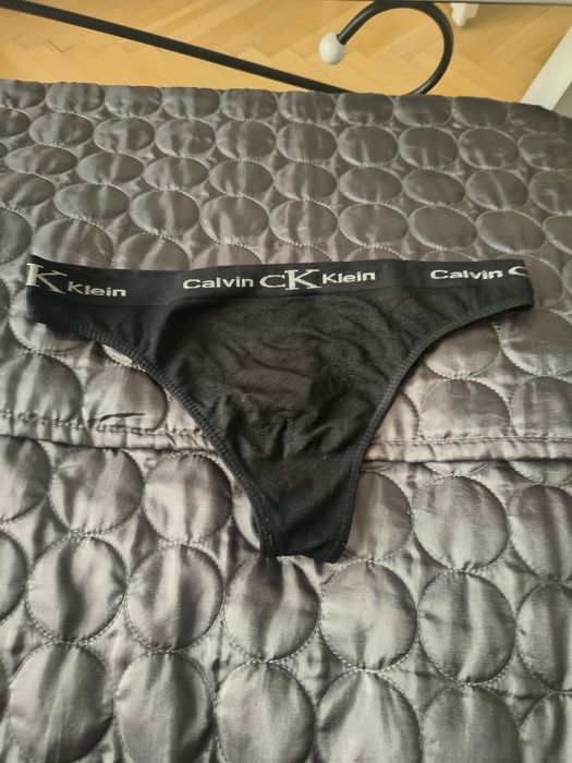 Stringi Calvin Klein, nowe