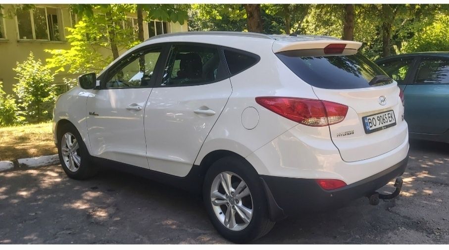 Продаю сімейне авто Hyundai ix35